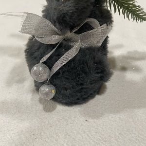 Cupcakes and Cashmere frosted tree